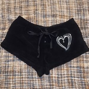 Black Heart Embroidered Women's Shorts